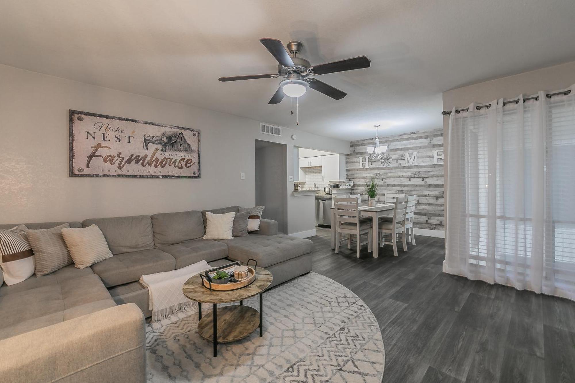 Cozy 2Br Farmhouse Apt - Sleeps 8 - Free Parking! Arlington Bagian luar foto