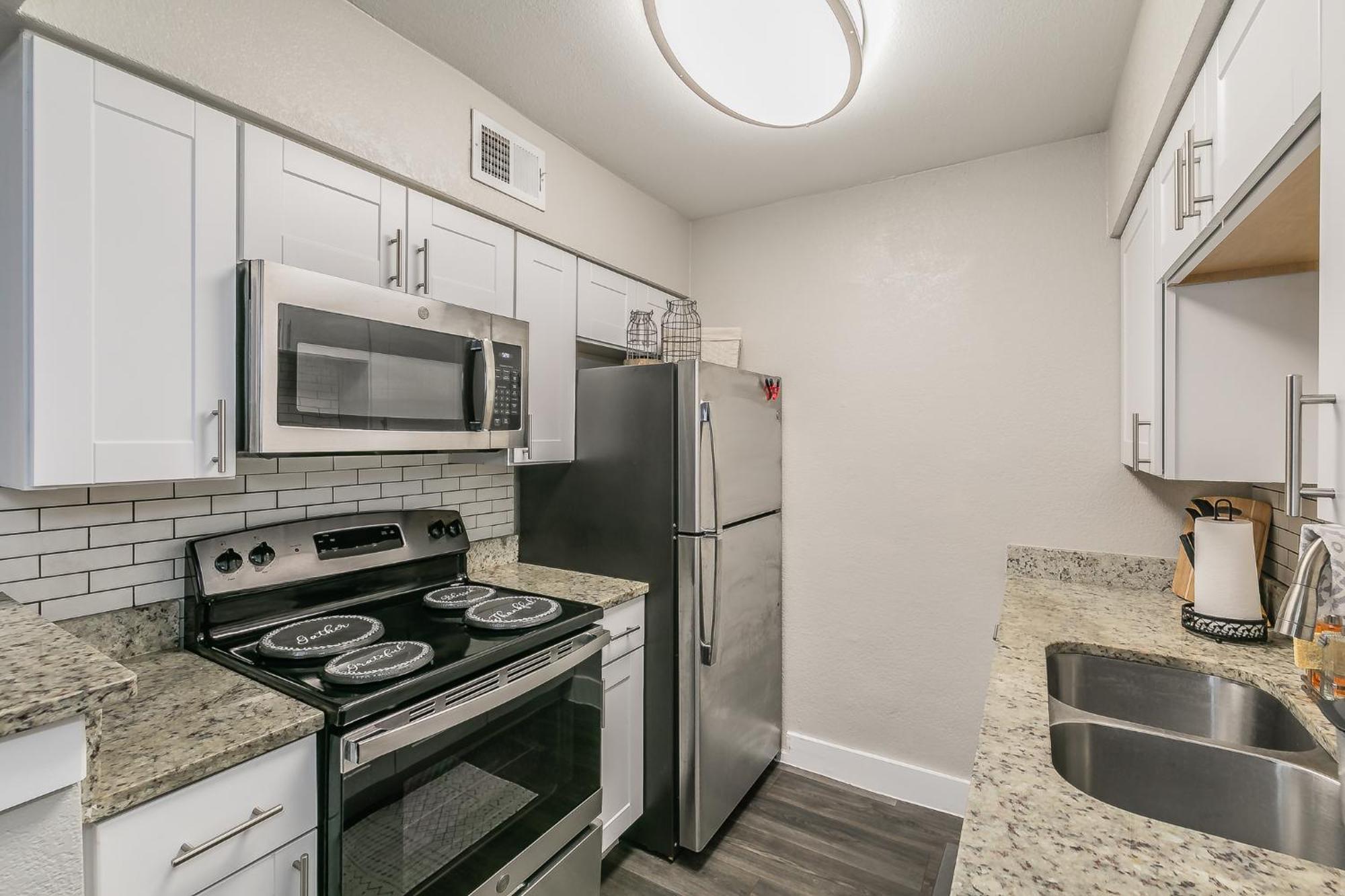 Cozy 2Br Farmhouse Apt - Sleeps 8 - Free Parking! Arlington Bagian luar foto